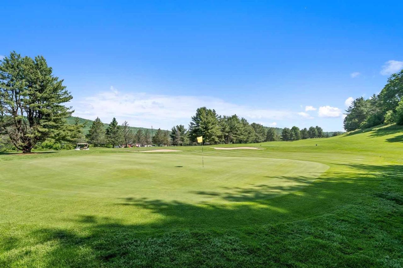 Shadowbrook Resort Tunkhannock Экстерьер фото